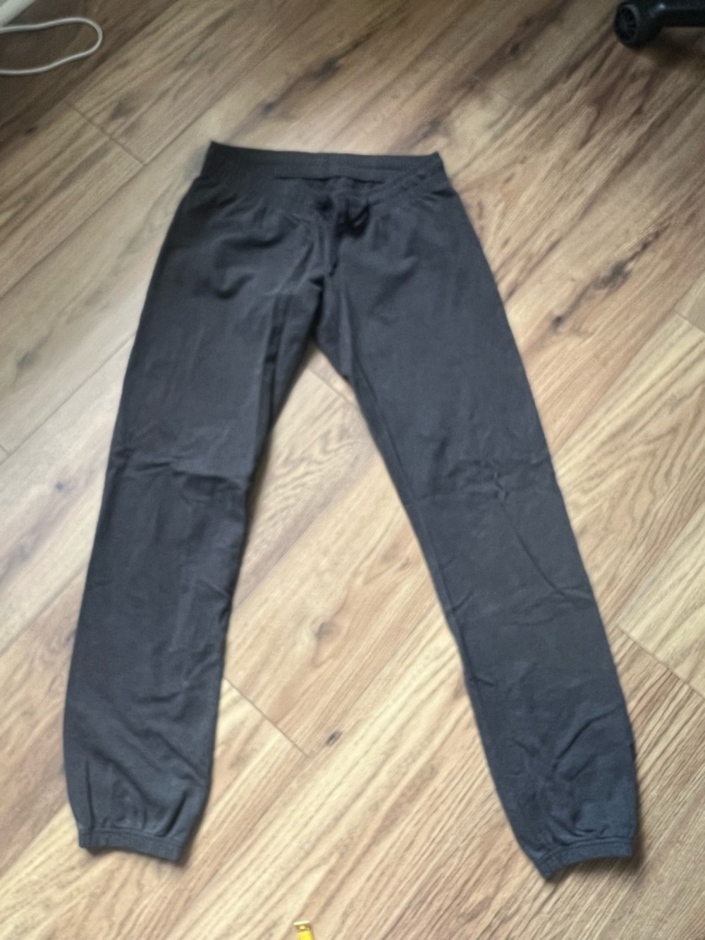 Lululemon Women’s Charcoal Grey Jogger Sweatpants